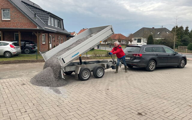 03 Splitanlieferung für Parkplatzsanierung