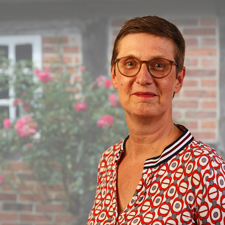 Irmi Krüssel- Middendorf, Backgruppe