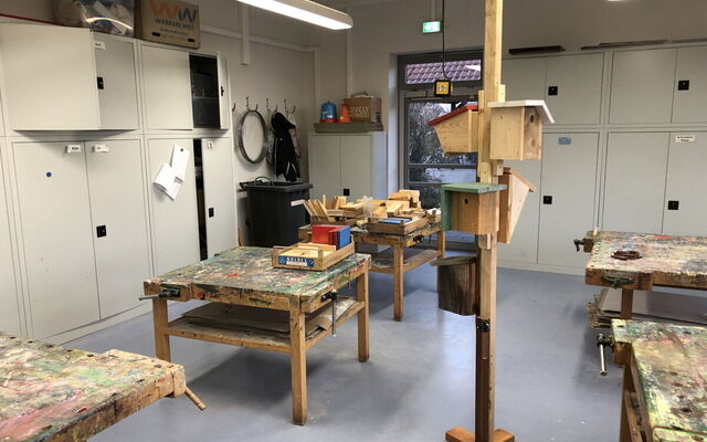 11 Noch einmal Nistkästenbau in der Schule